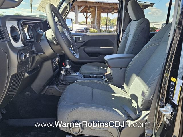 New 2025 Jeep Gladiator Sport image 5