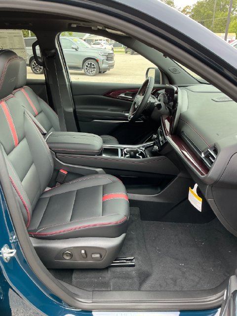 New 2027 Chevrolet Traverse RS w/ LPO, Floor Liner Package AWD/4WD image 13