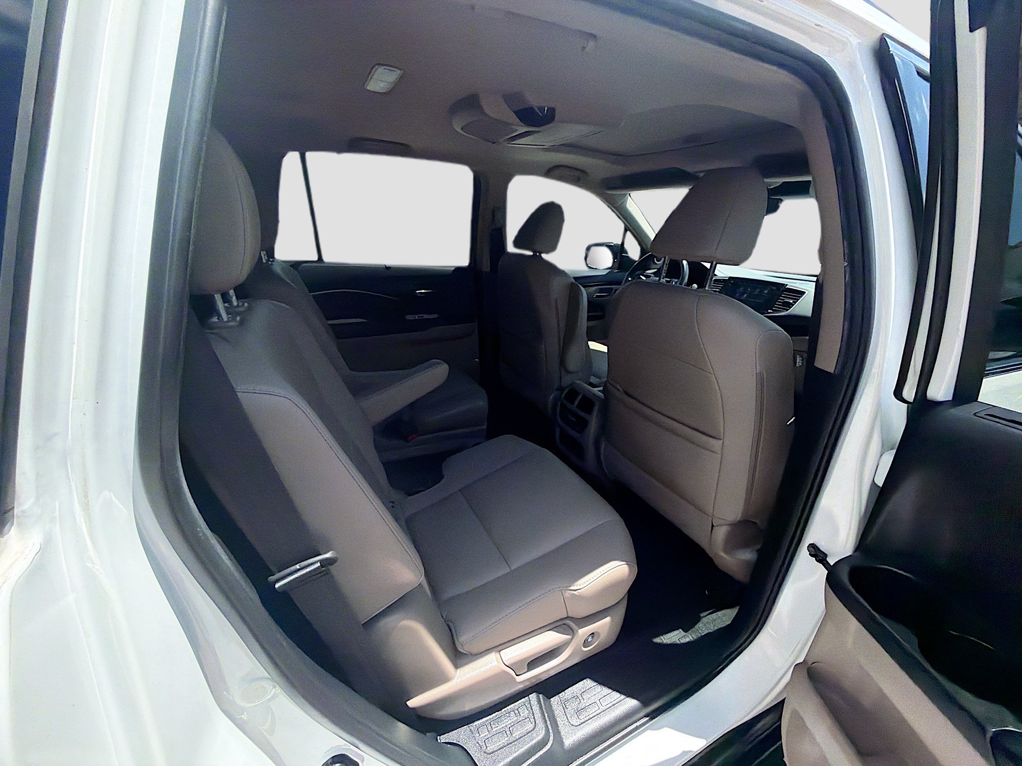 Used 2021 Honda Pilot Touring image 29