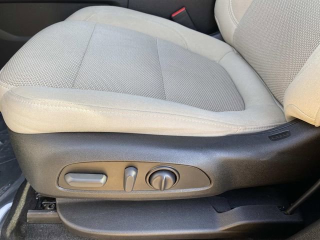 Used 2023 Chevrolet Traverse LT image 19