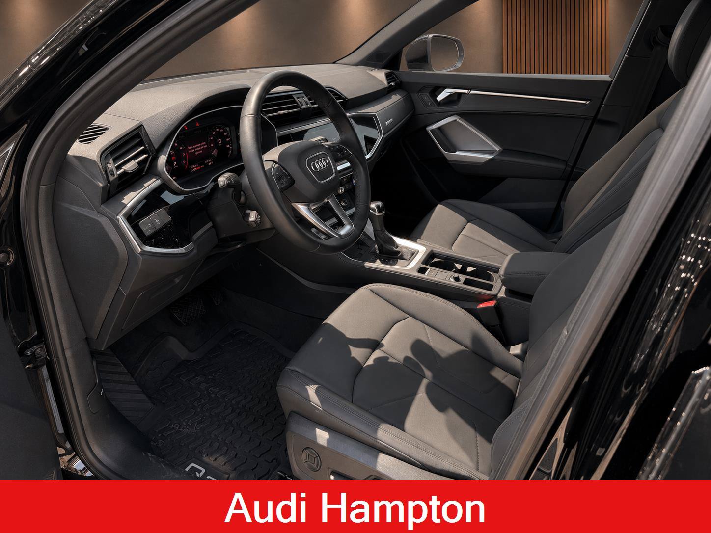 Used 2025 Audi Q3 2.0T Premium w/ Convenience Package AWD/4WD image 10