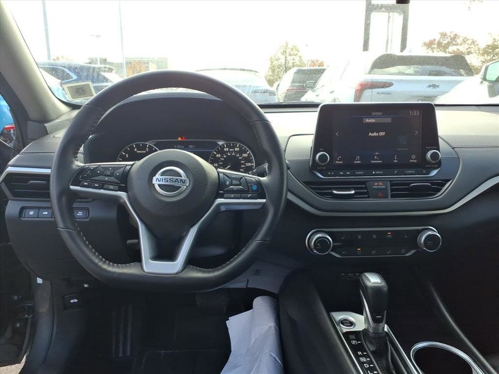 Used 2021 Nissan Altima 2.5 SV w/ SV Premium Package image 23