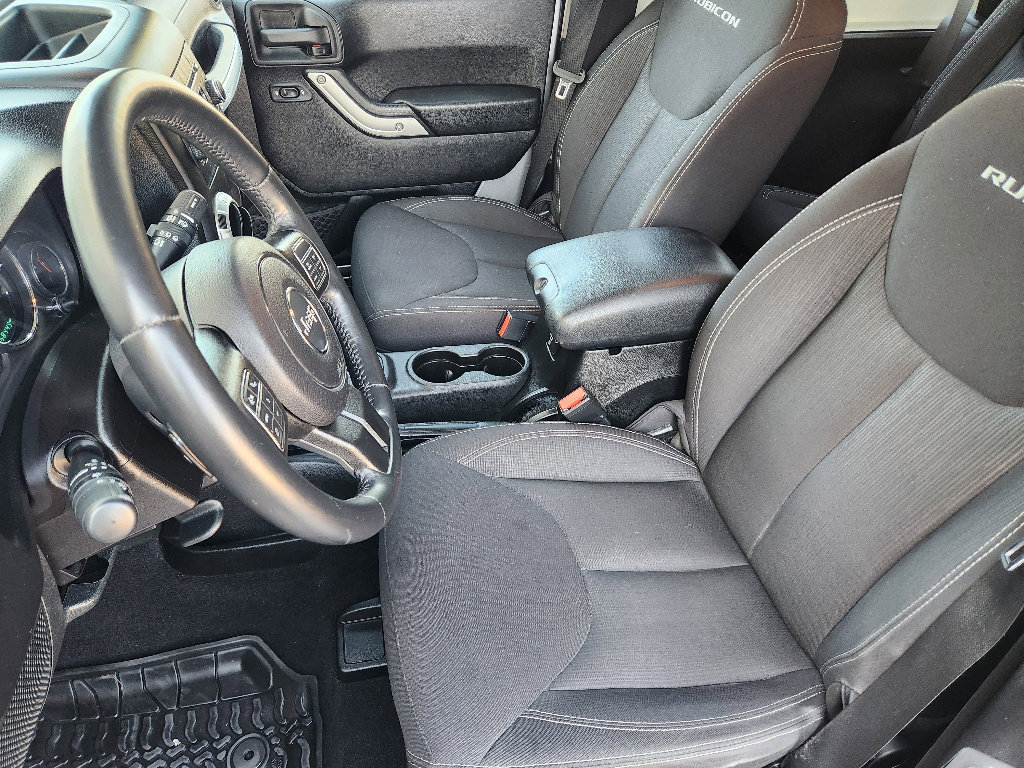 Used 2015 Jeep Wrangler Rubicon w/ Power Convenience Group image 13