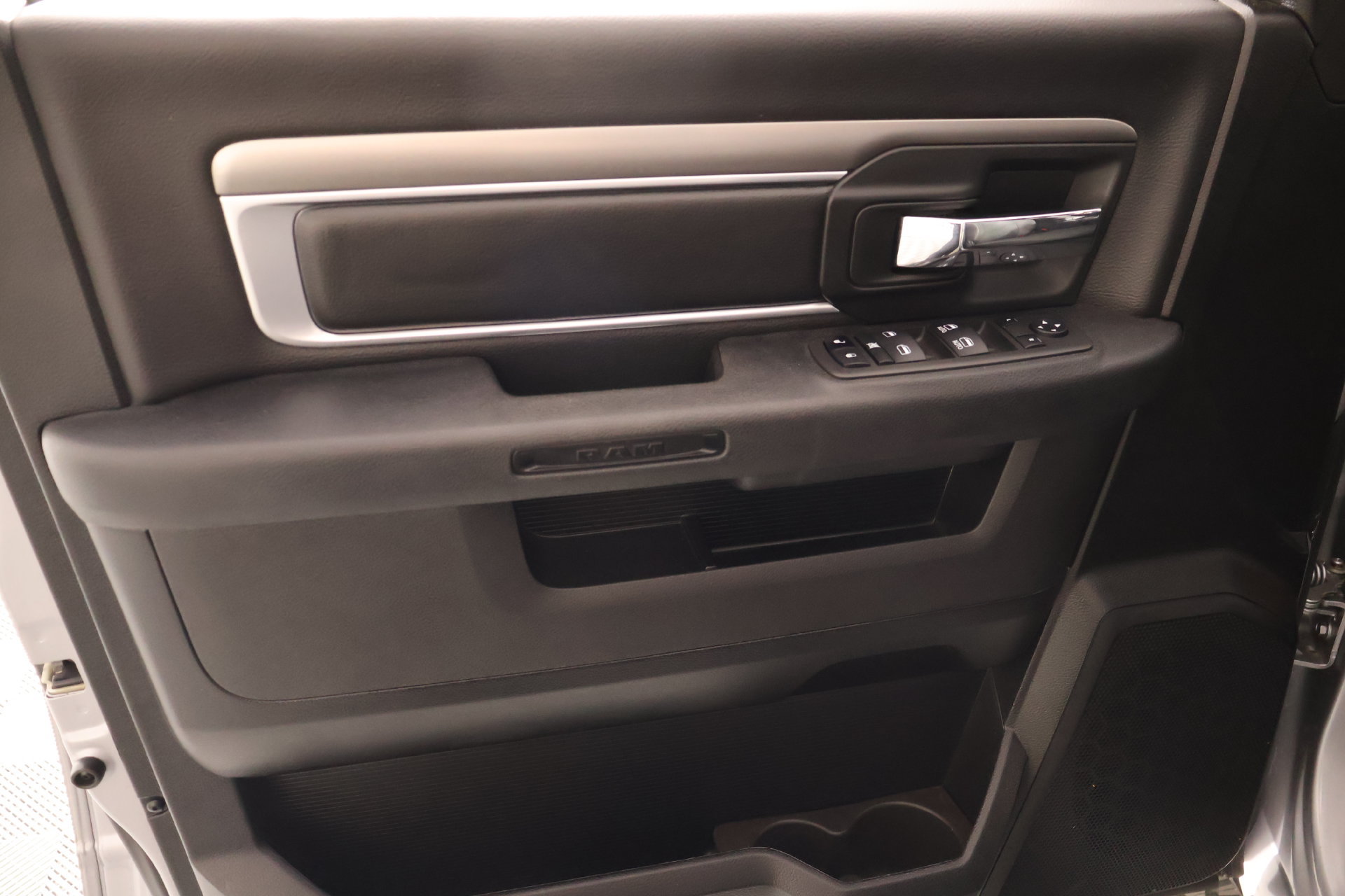 Used 2024 RAM 1500 Warlock w/ Electronics Group AWD/4WD image 14