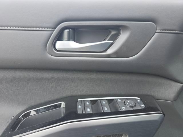 New 2026 Nissan Pathfinder SL image 26