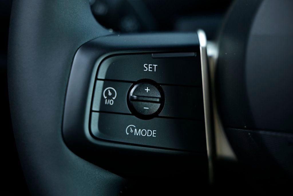 New 2026 MINI Cooper 2-Door Hardtop FWD image 31