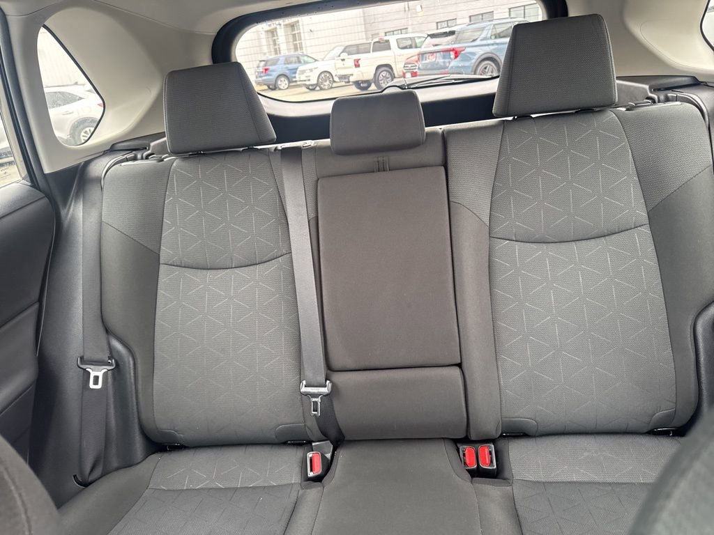 Used 2025 Toyota RAV4 XLE image 40