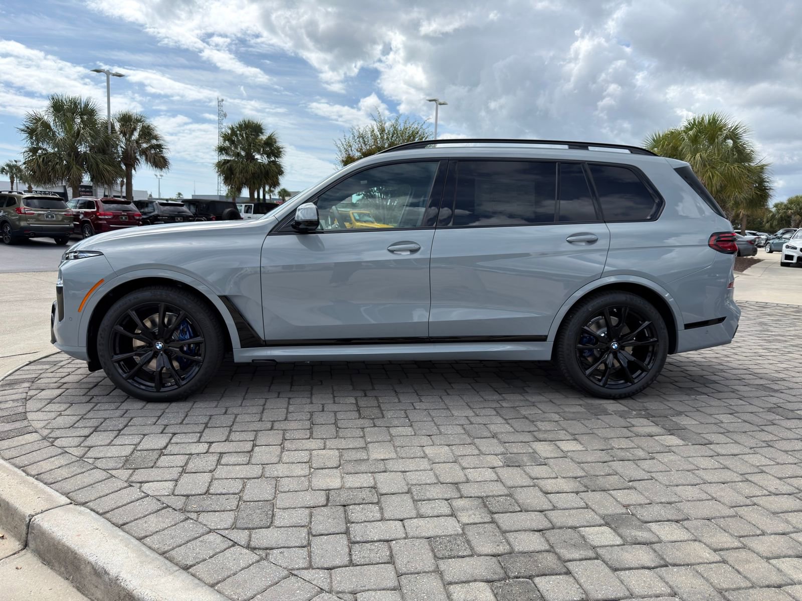 New 2026 BMW X7 xDrive40i w/ M Sport Package image 12