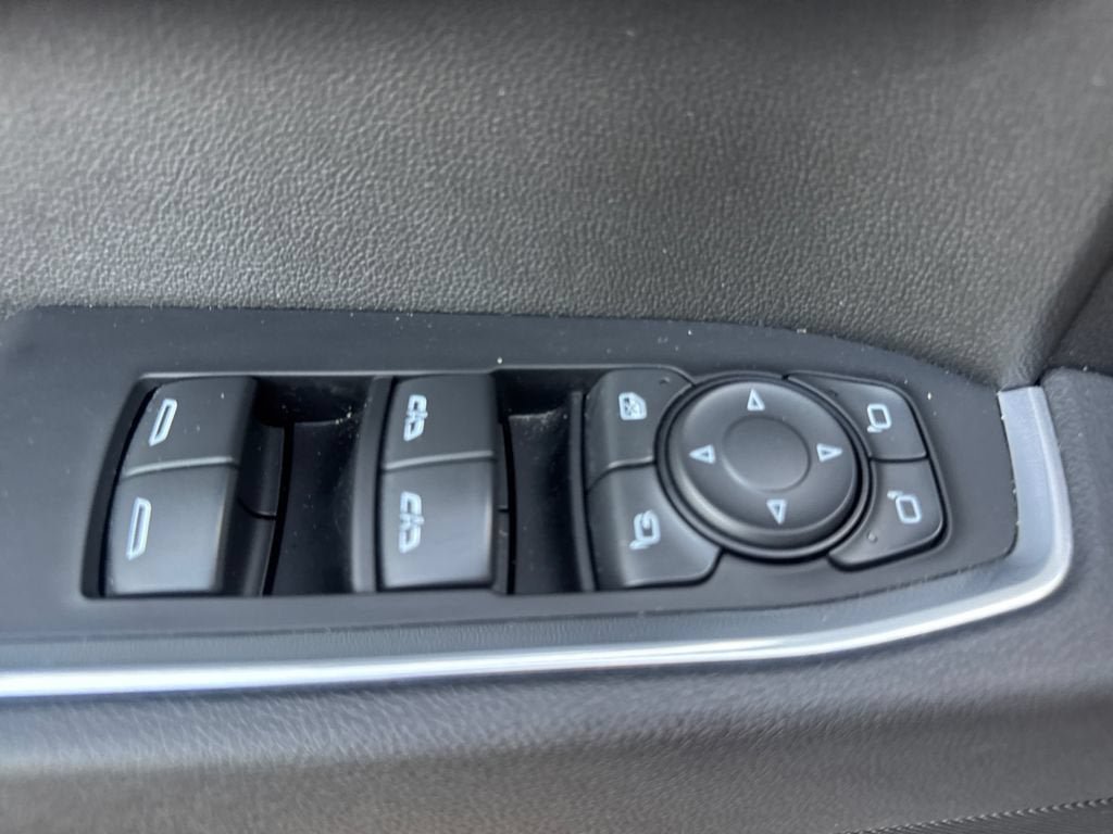 Used 2025 GMC Sierra 1500 SLT AWD/4WD image 19
