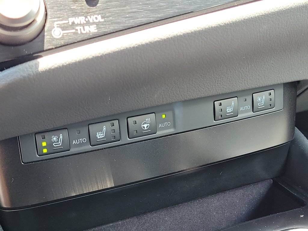 Used 2023 Lexus ES 350 F Sport w/ Accessory Package (Z2) FWD image 27
