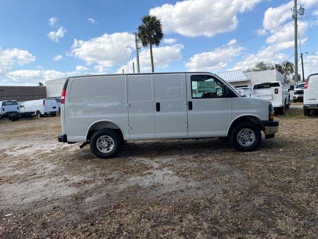 New 2026 Chevrolet Express 2500 w/ Driver Convenience Package RWD image 17
