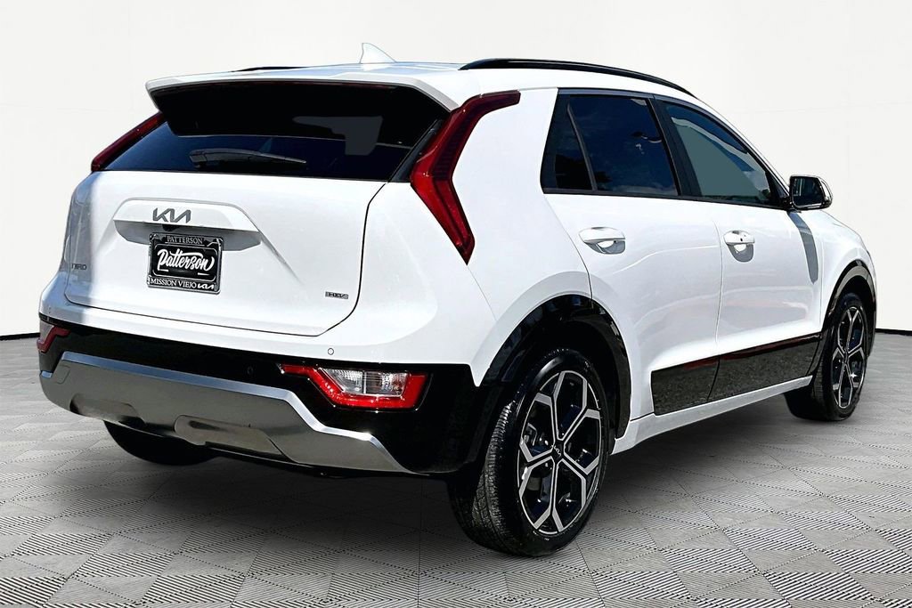 Certified 2025 Kia Niro EX Touring FWD image 2