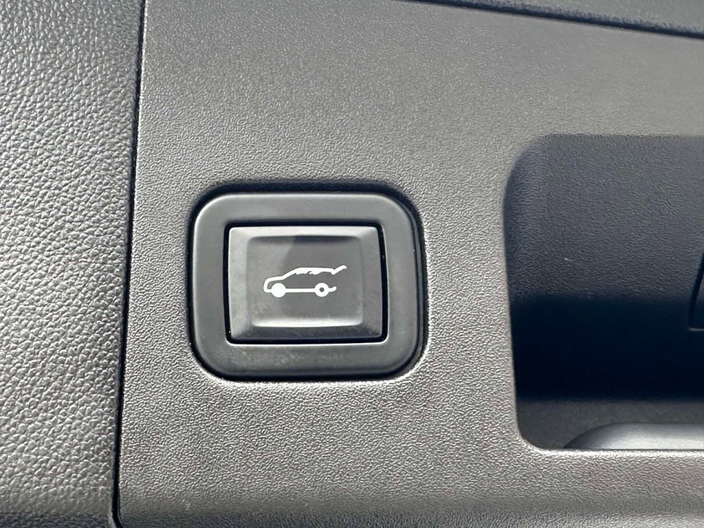 Used 2019 Cadillac XT5 Luxury image 18