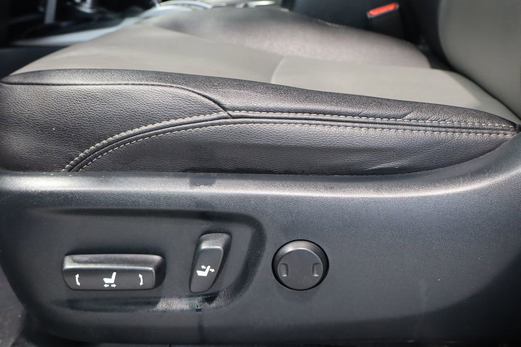 Used 2018 Toyota 4Runner SR5 Premium image 21