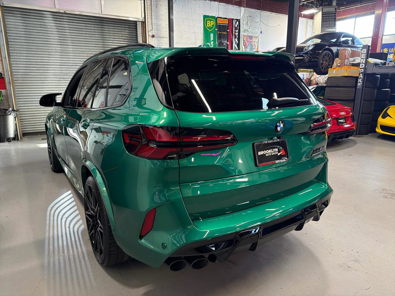 Used 2024 BMW X5 M Competition w/ Executive Package image 8