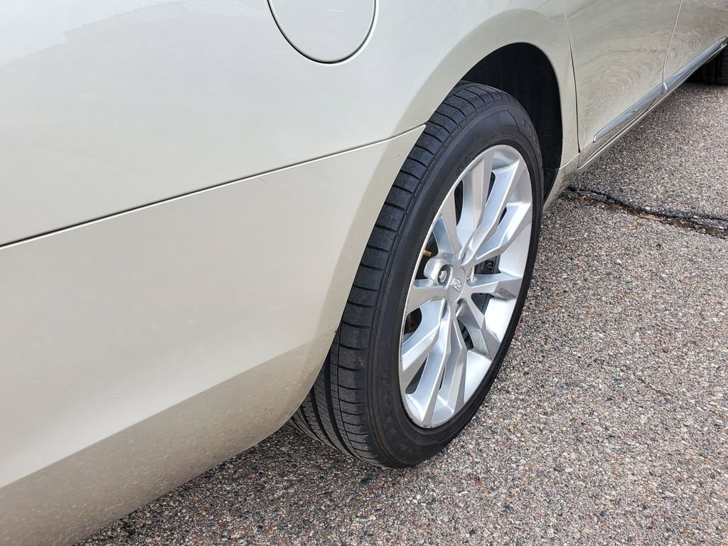 Used 2016 Cadillac XTS Luxury image 12