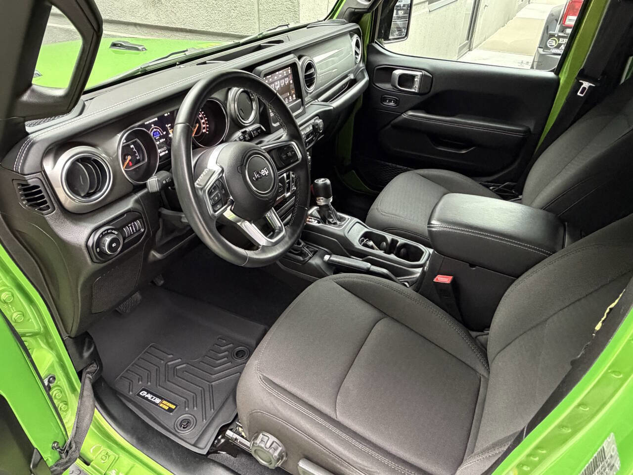 Used 2019 Jeep Wrangler Unlimited Sahara image 15