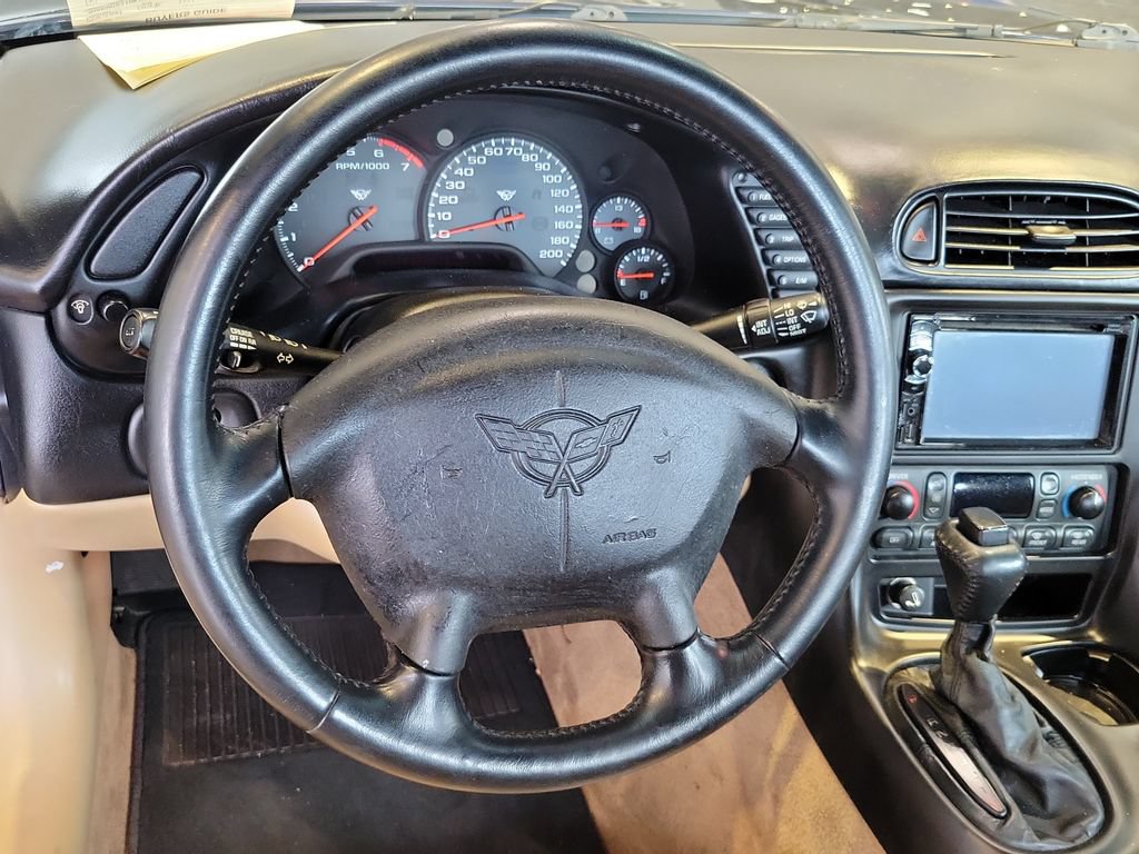 Used 2001 Chevrolet Corvette Convertible w/ Preferred Equipment Group1 RWD image 29