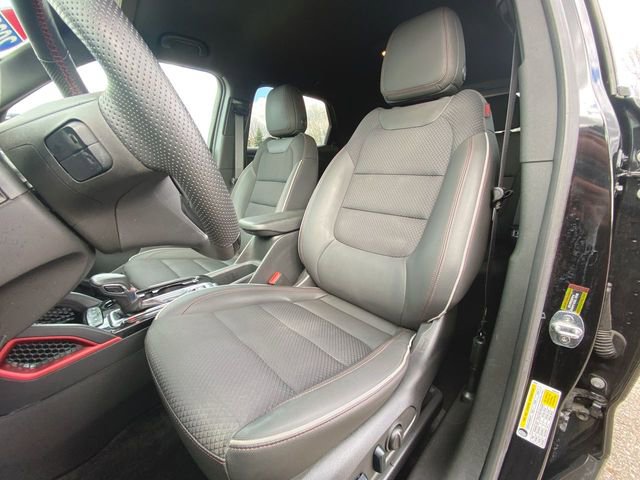 Used 2023 Chevrolet TrailBlazer RS w/ Convenience Package FWD image 18