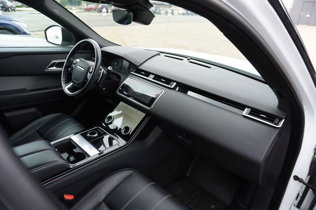 Used 2020 Land Rover Range Rover Velar R-Dynamic S AWD/4WD image 8