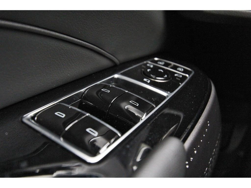 New 2026 Cadillac Lyriq Sport image 15