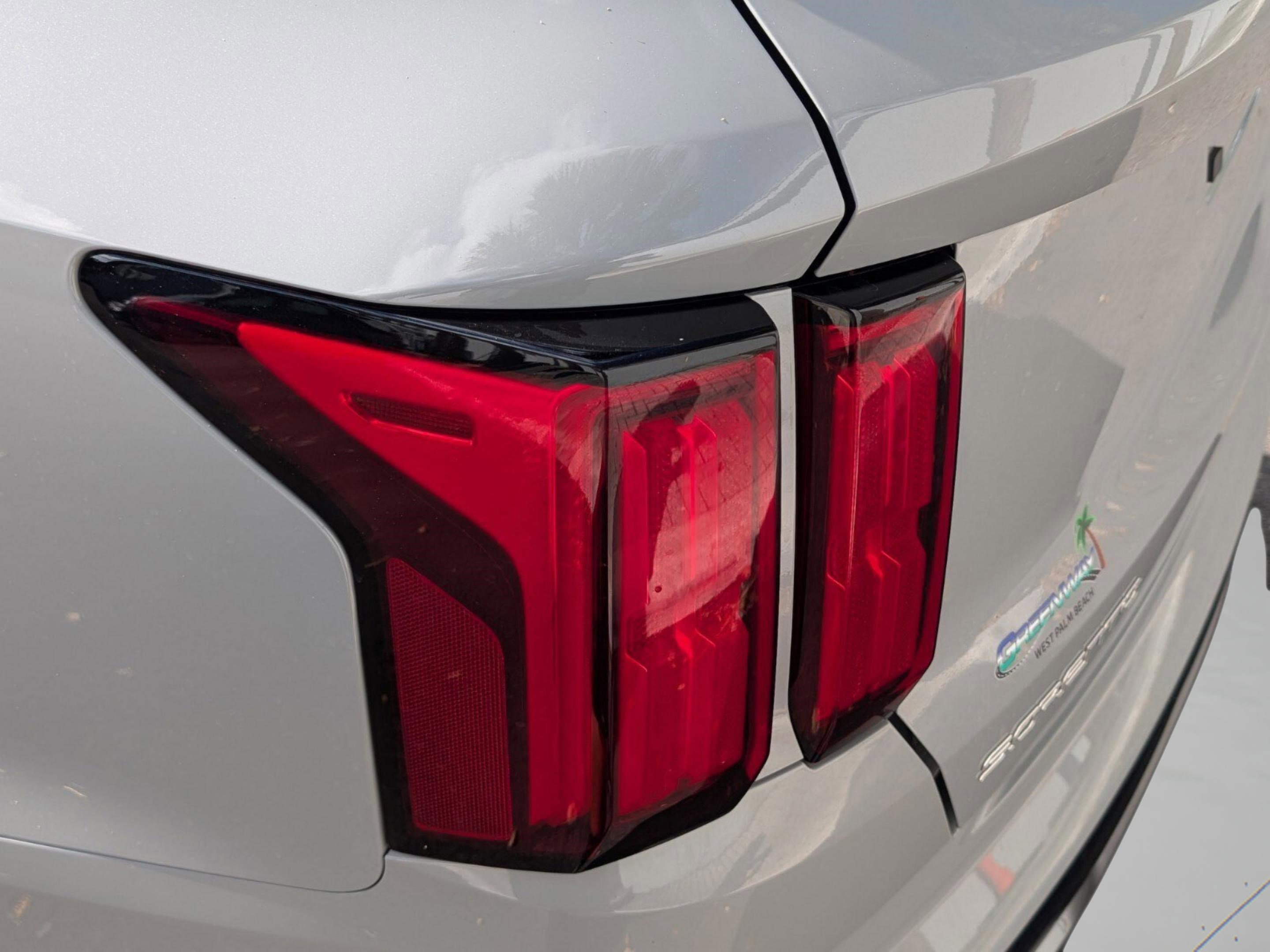 Used 2023 Kia Sorento SX image 19