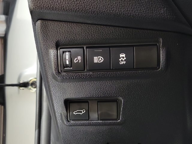 Used 2026 Toyota Corolla Cross XLE w/ Convenience Package AWD/4WD image 24