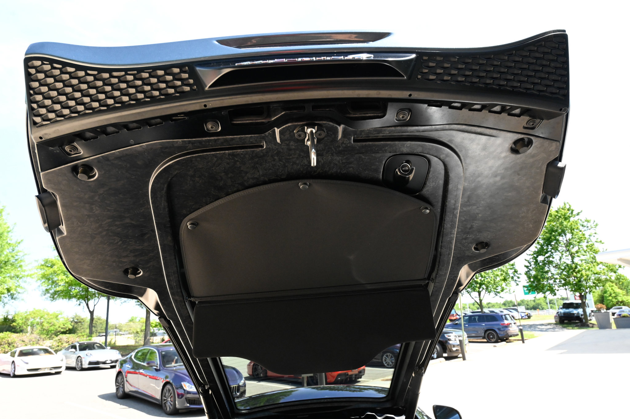 Used 2023 McLaren GT RWD image 37