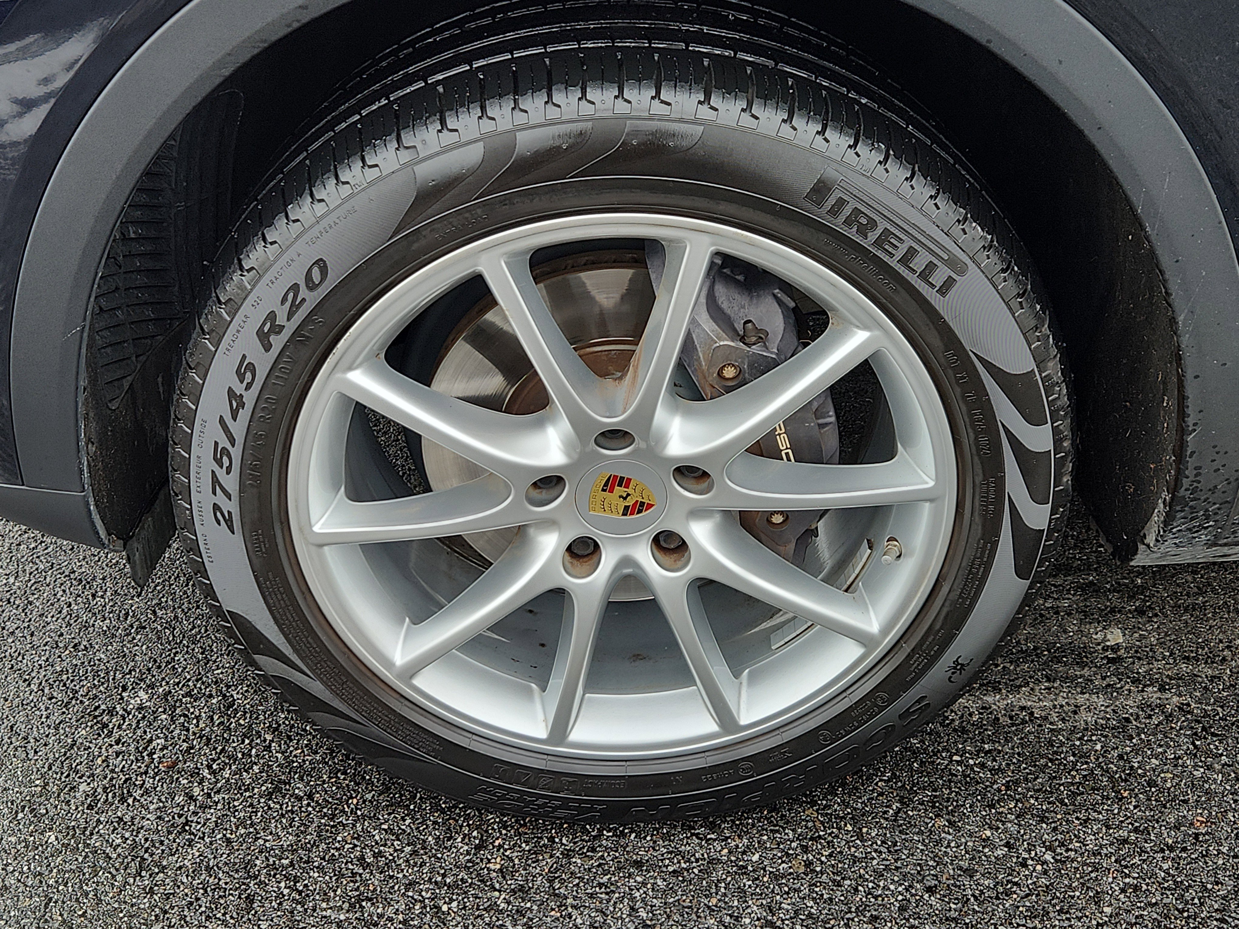 Used 2020 Porsche Cayenne image 9