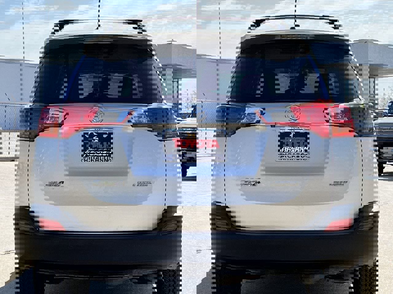 Used 2014 Toyota RAV4 Limited w/ Technology Package image 5