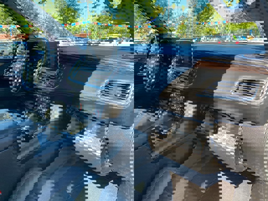 Used 2022 Chevrolet Tahoe Z71 w/ Z71 Off-Road Package image 25