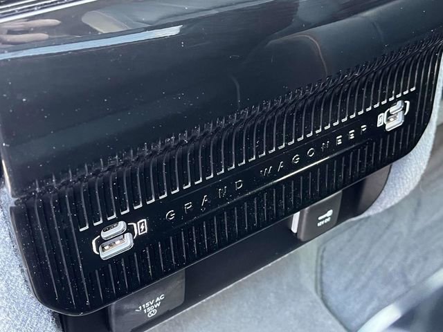 Used 2022 Jeep Grand Wagoneer Series II image 19