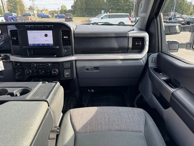 Used 2024 Ford F350 XLT AWD/4WD image 19