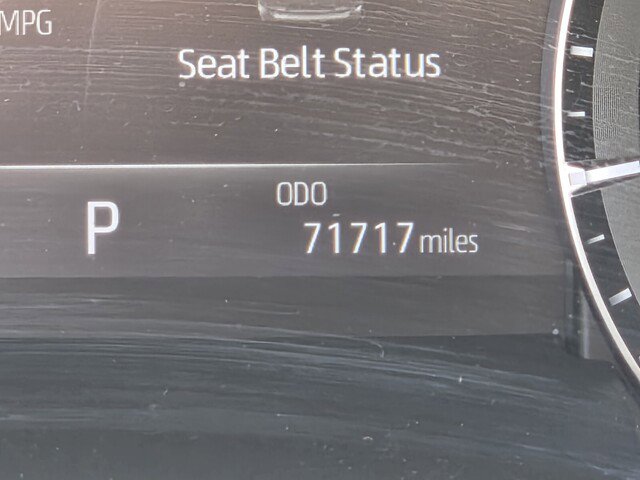 Used 2020 Toyota Highlander XLE image 10