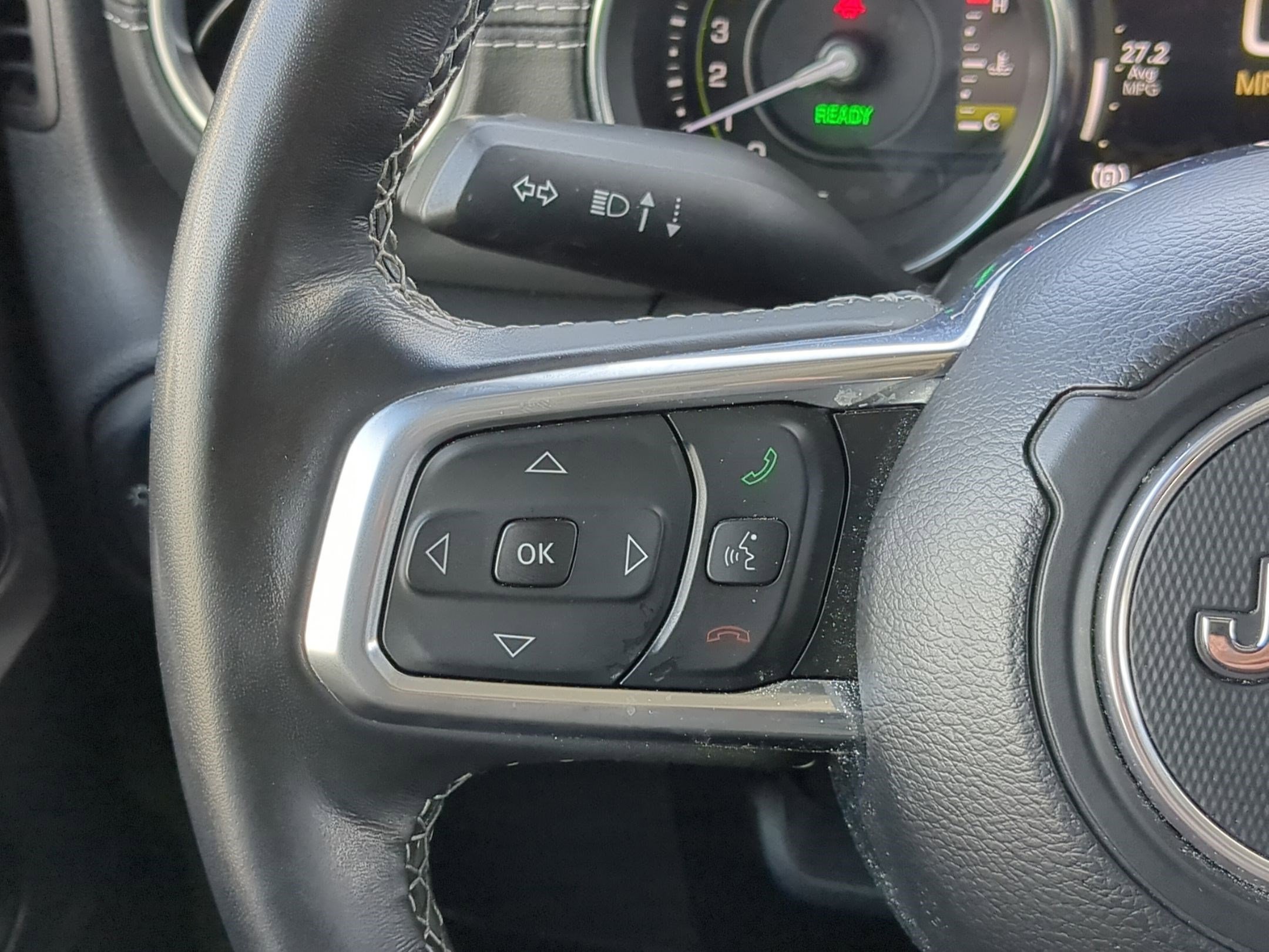 Used 2023 Jeep Wrangler Sahara w/ Cold Weather Group image 19