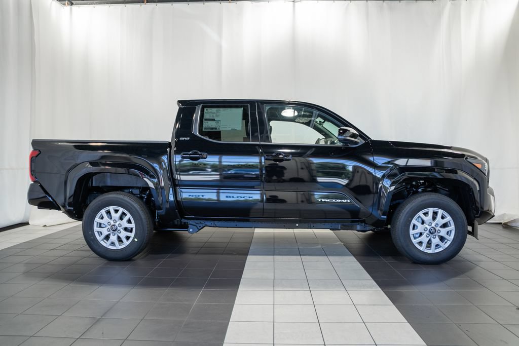 New 2026 Toyota Tacoma SR5 AWD/4WD image 3