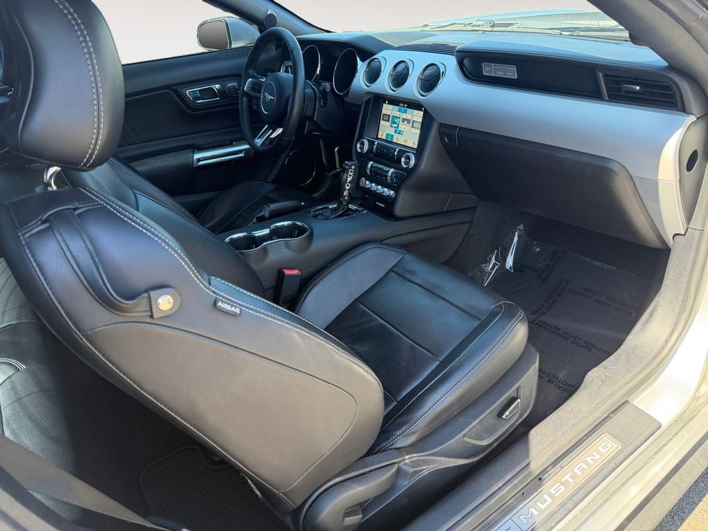 Used 2017 Ford Mustang GT Premium w/ Equipment Group 401A RWD image 26
