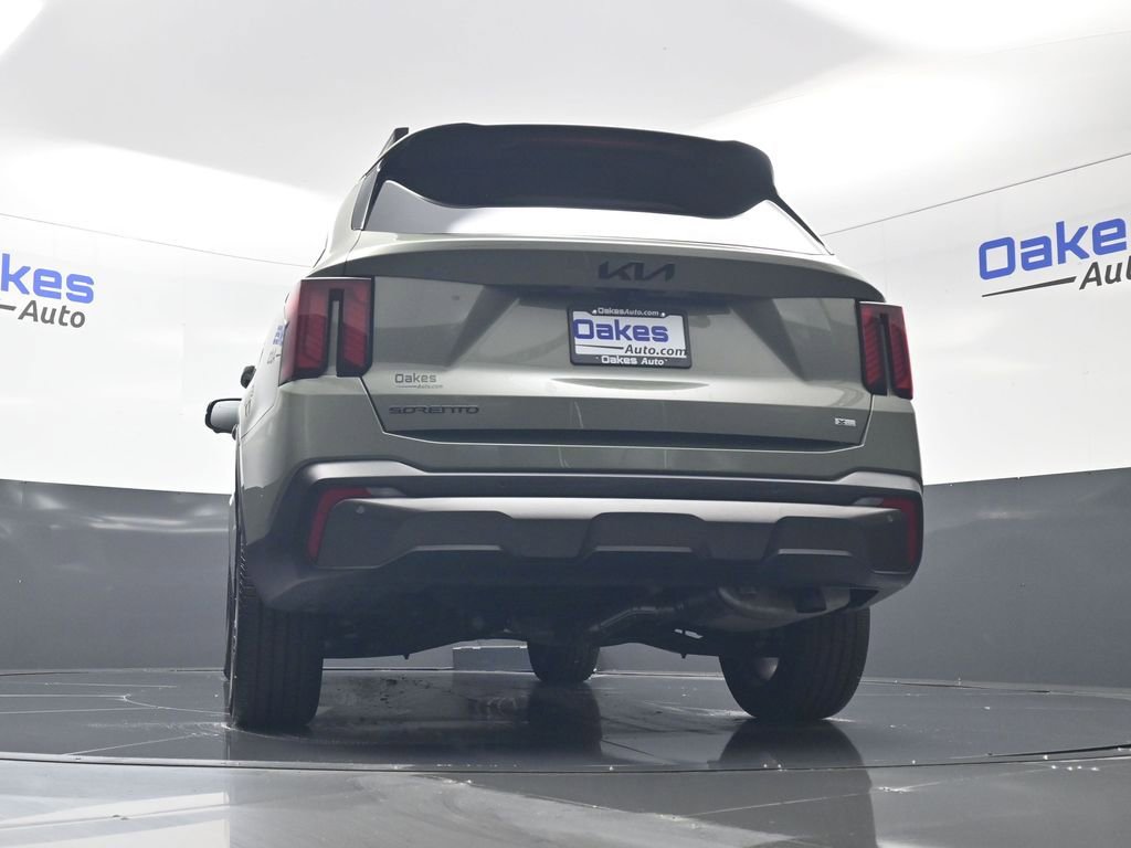 Used 2025 Kia Sorento SX AWD/4WD image 47