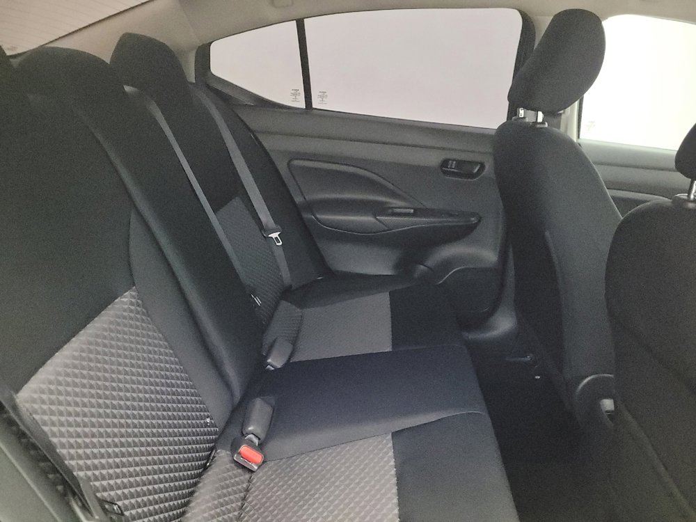 Used 2020 Nissan Versa S image 19