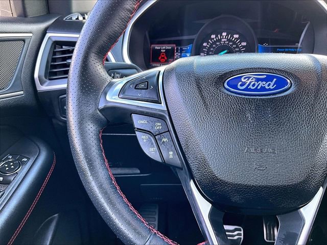 Used 2021 Ford Edge ST-Line AWD/4WD image 23