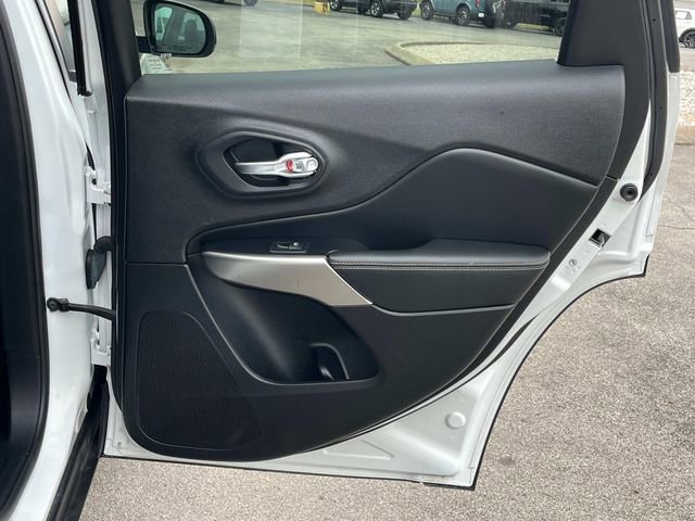 Used 2021 Jeep Cherokee Latitude Lux 80th Anniv w/ Quick Order Package 26U 80TH image 9