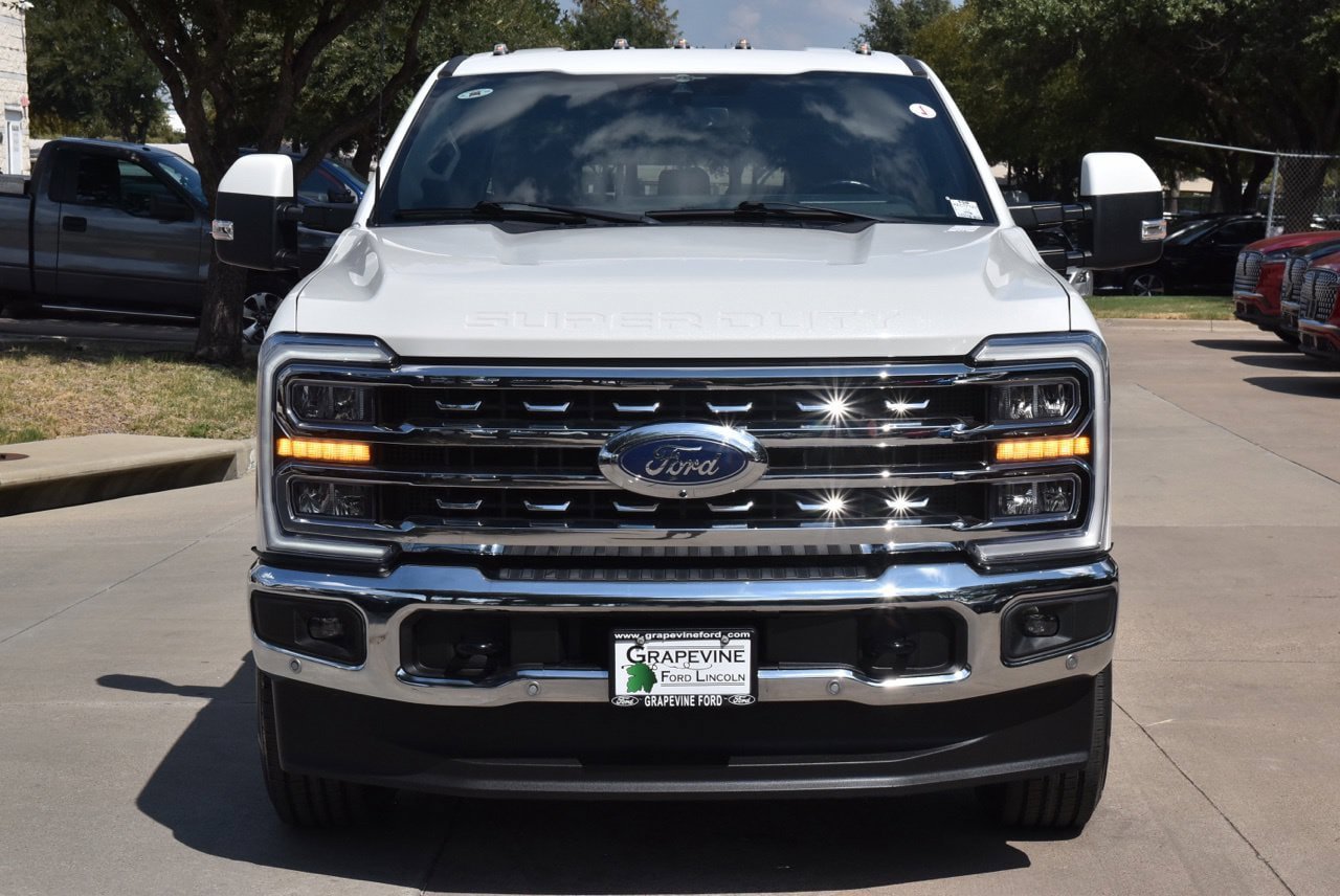 Used 2023 Ford F250 Lariat w/ Lariat Ultimate Package AWD/4WD image 3