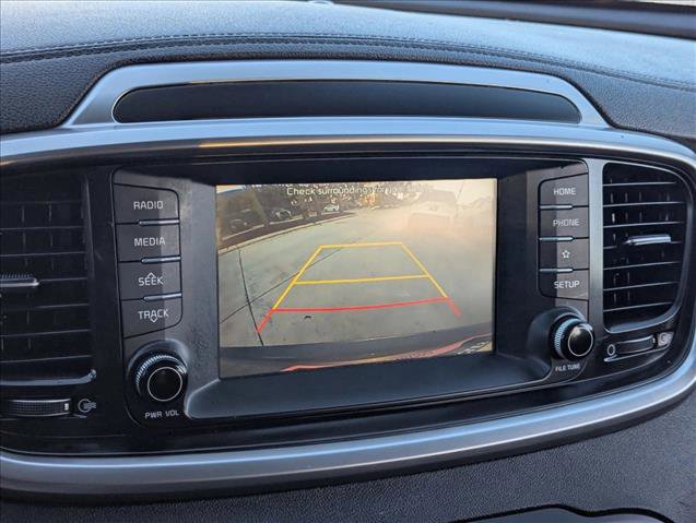 Used 2020 Kia Sorento LX image 13