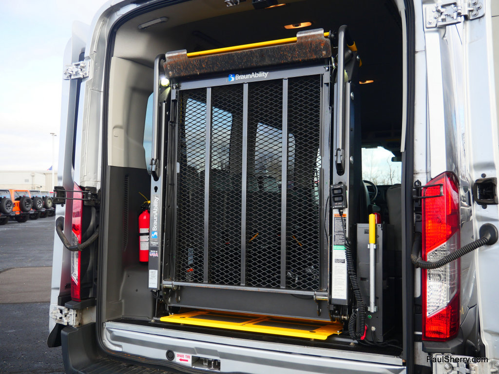 Used 2020 Ford Transit 350 XL image 37