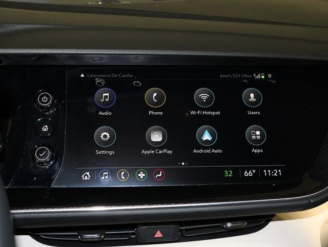Used 2023 Buick Envision Essence AWD/4WD image 18