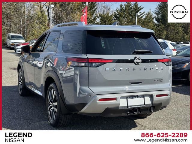 Used 2022 Nissan Pathfinder Platinum image 10