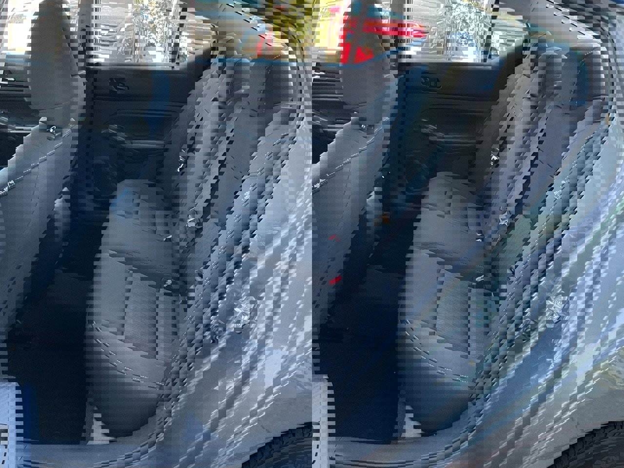 Used 2024 Nissan Altima 2.5 SV image 16