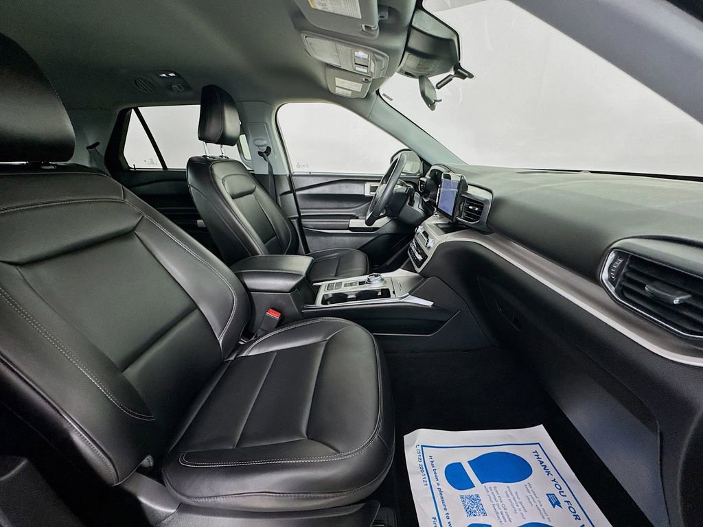 Used 2023 Ford Explorer XLT w/ Equipment Group 202A image 37