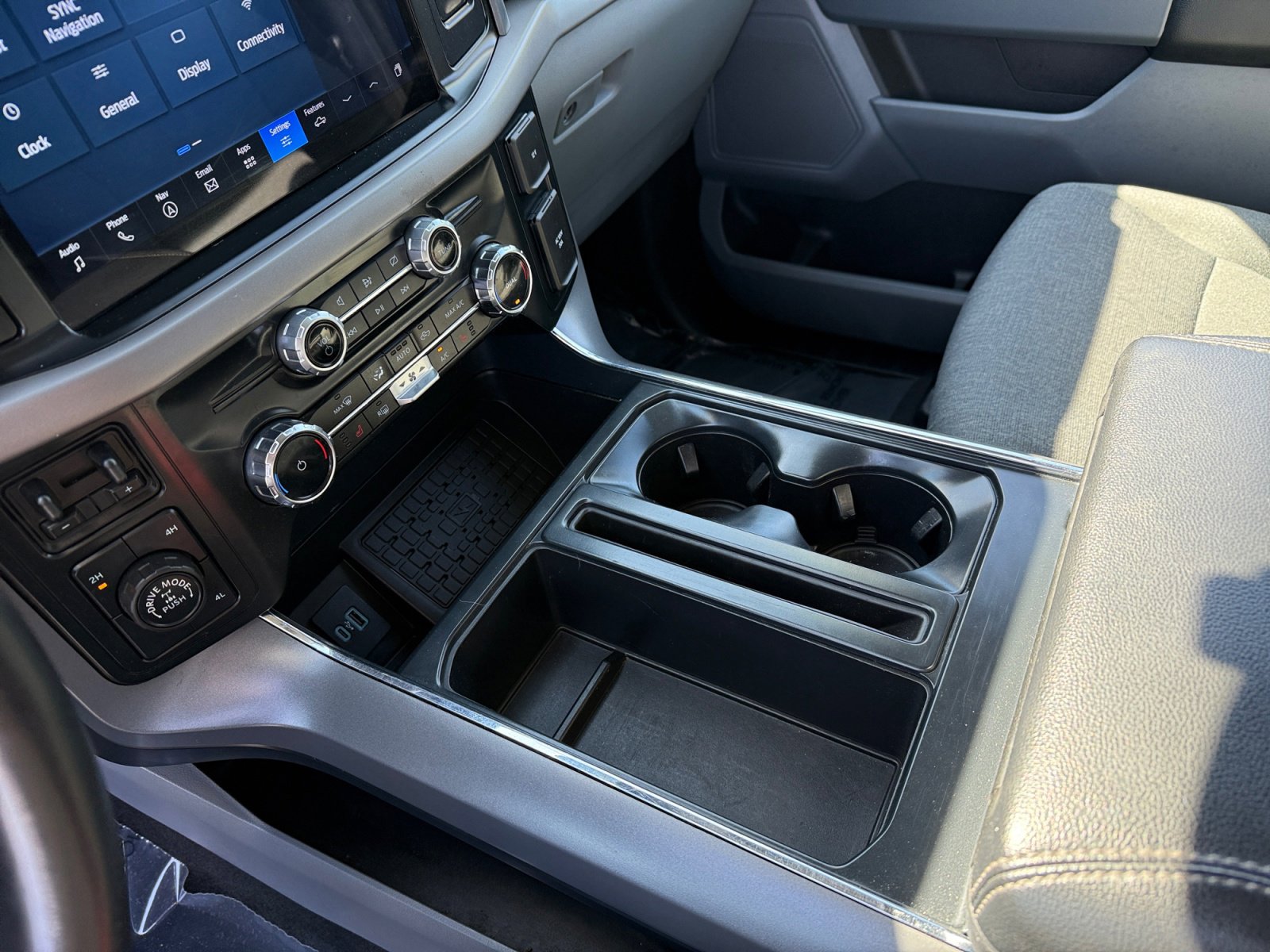 Certified 2024 Ford F150 XLT w/ Equipment Group 302A MID image 13