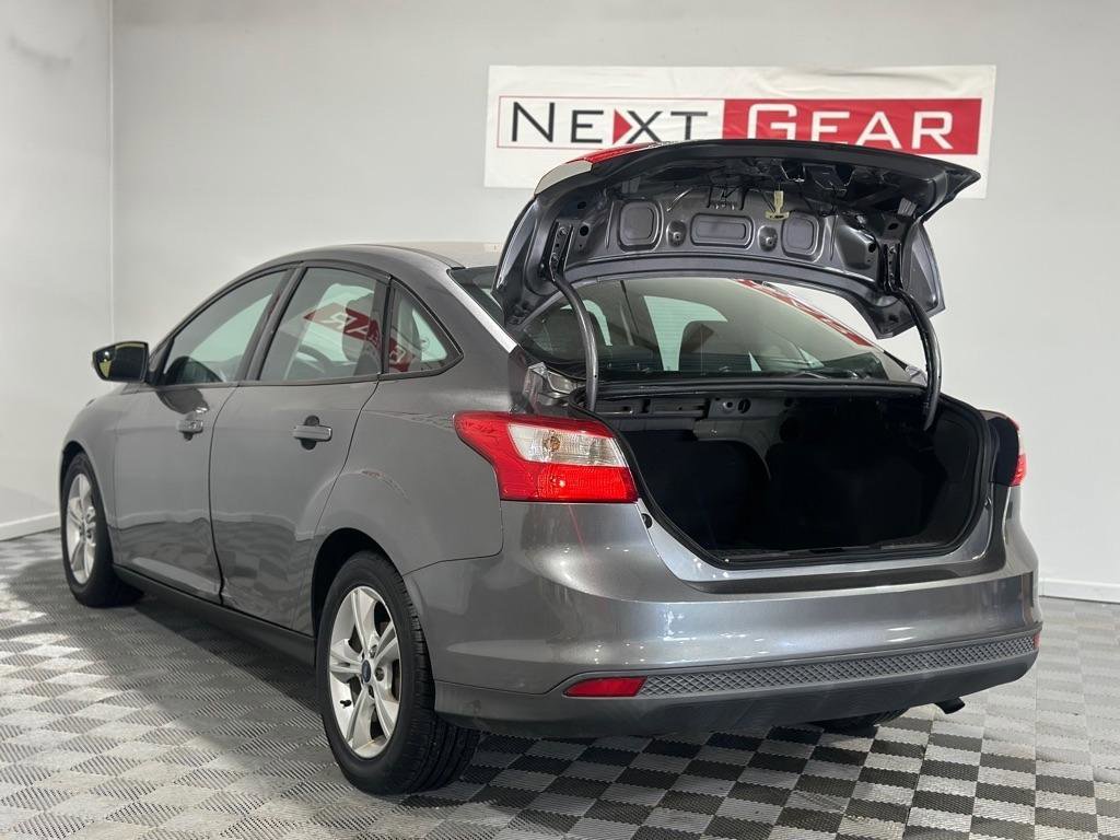 Used 2014 Ford Focus SE FWD image 29